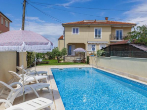 Apartment Apartment Pepe by Interhome